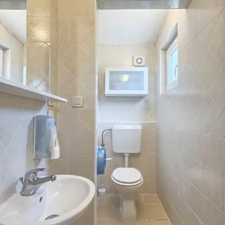 Wellness Apartman Kaiser Pula Exterior photo